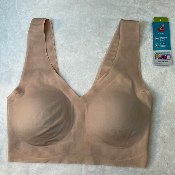 Hanes Beige All in One Bra. NWT. Size Small. 4-way stretch. Removable pads. - Picture 1 of 5